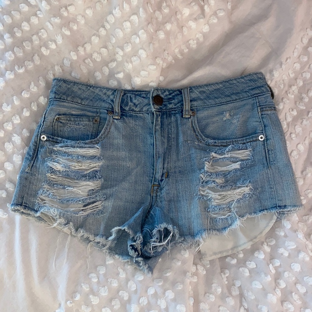 LIKE NEW American Eagle High Rise Jean Shorts